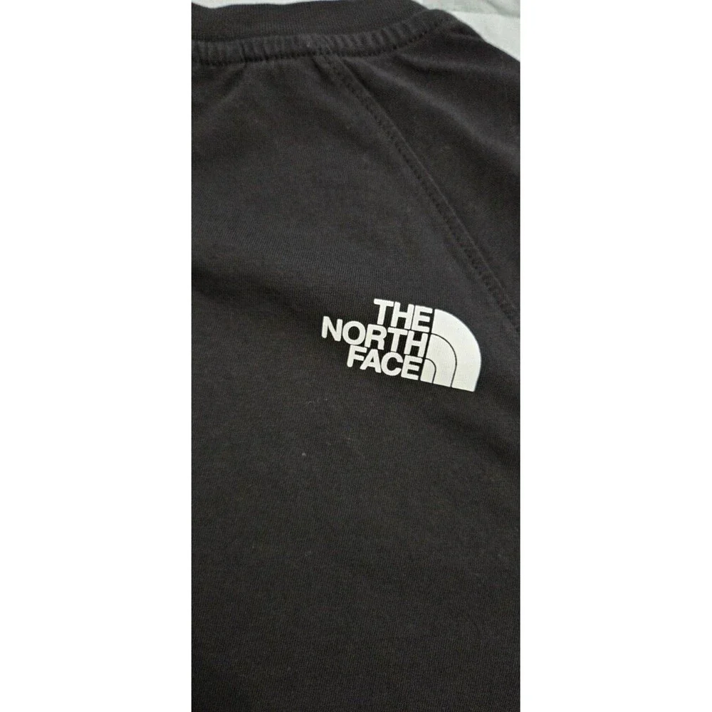 The North Face Men’s Raglan Sleeve Graphic T-Shirt Black Size M Explore Tee